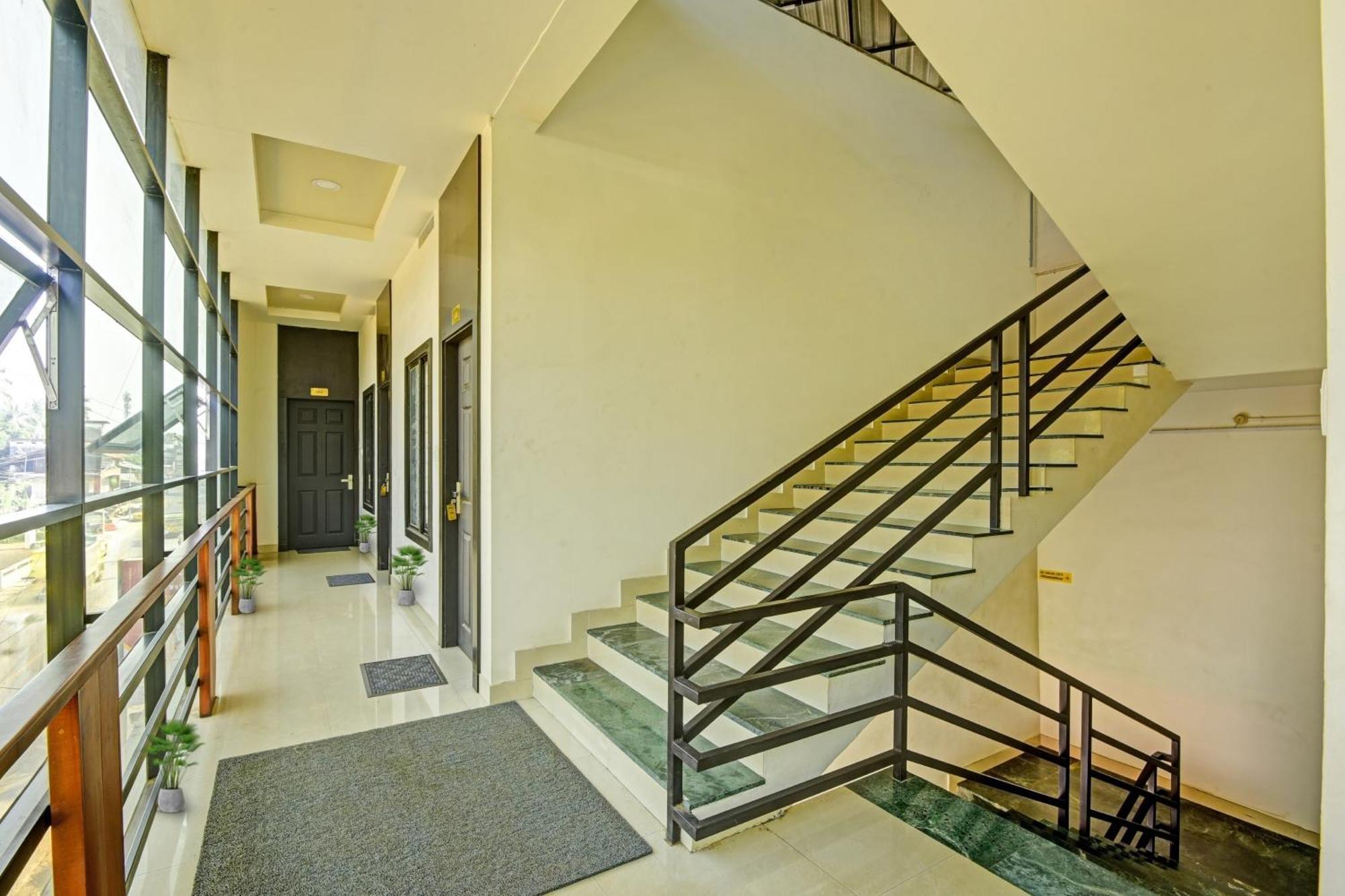 Hotel O Omassery Open Stay Thamarassery Exterior photo